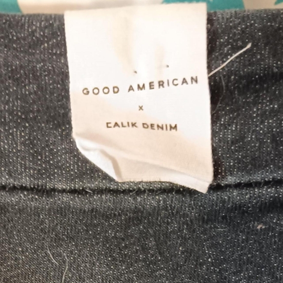 Good American Jeans - Picture 4 of 5